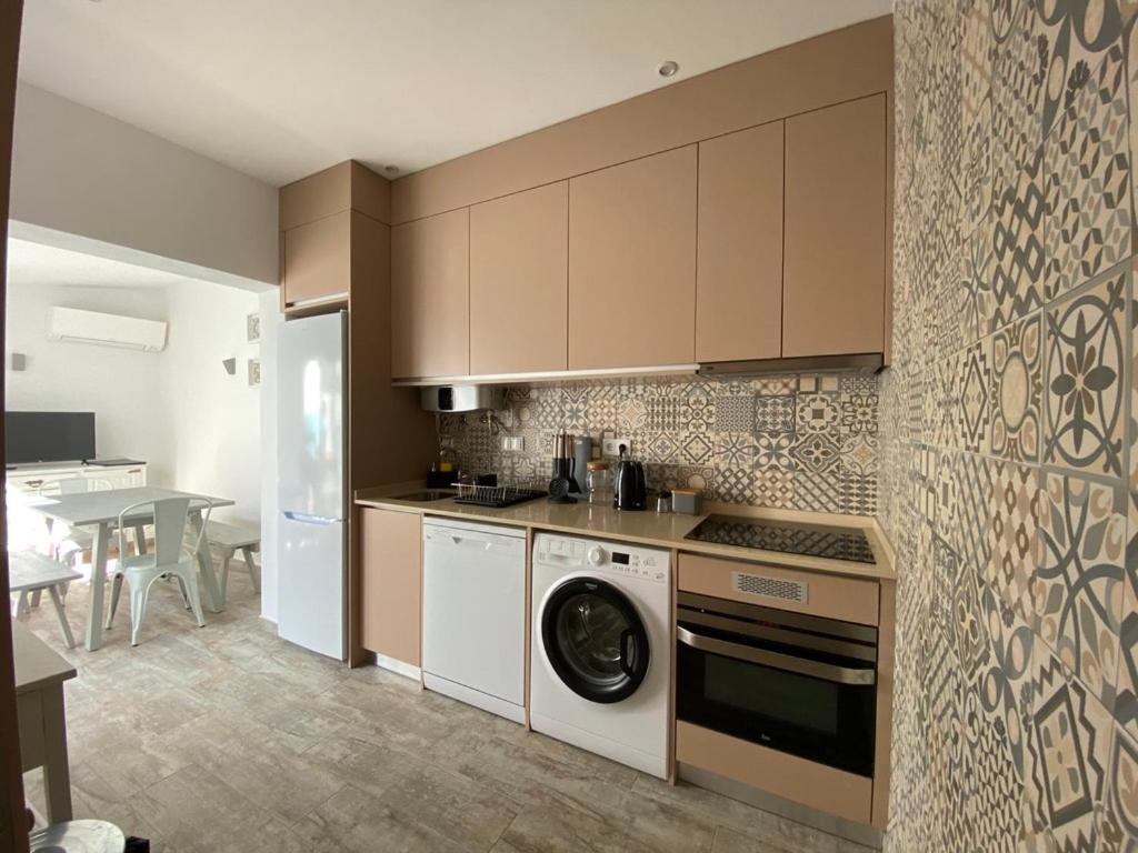 Friendly House Apartment Lagos Bagian luar foto